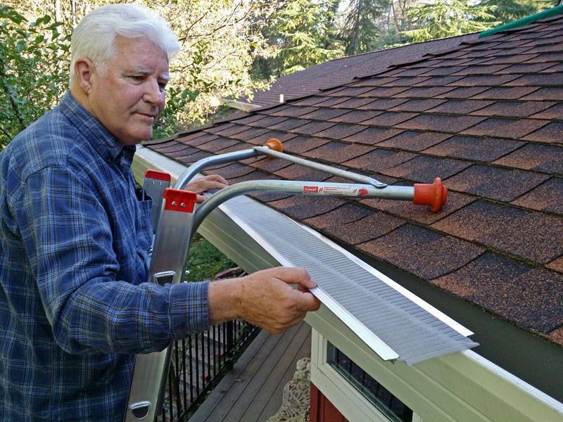 Using A Ladder Standoff Raptor Gutter Guard®